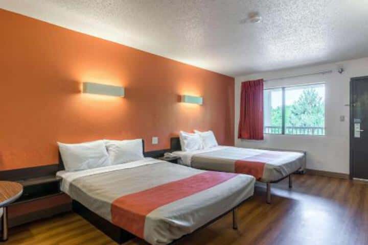 Room 2 of 9
